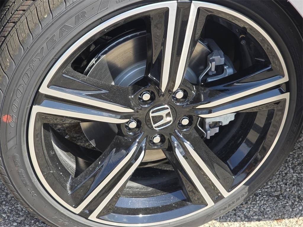 new 2025 Honda Accord Hybrid car, priced at $34,305