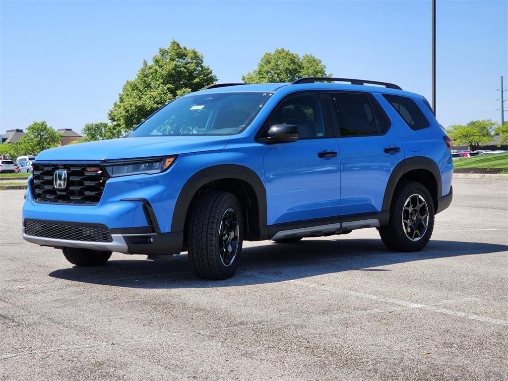 new 2025 Honda Pilot car, priced at $53,000