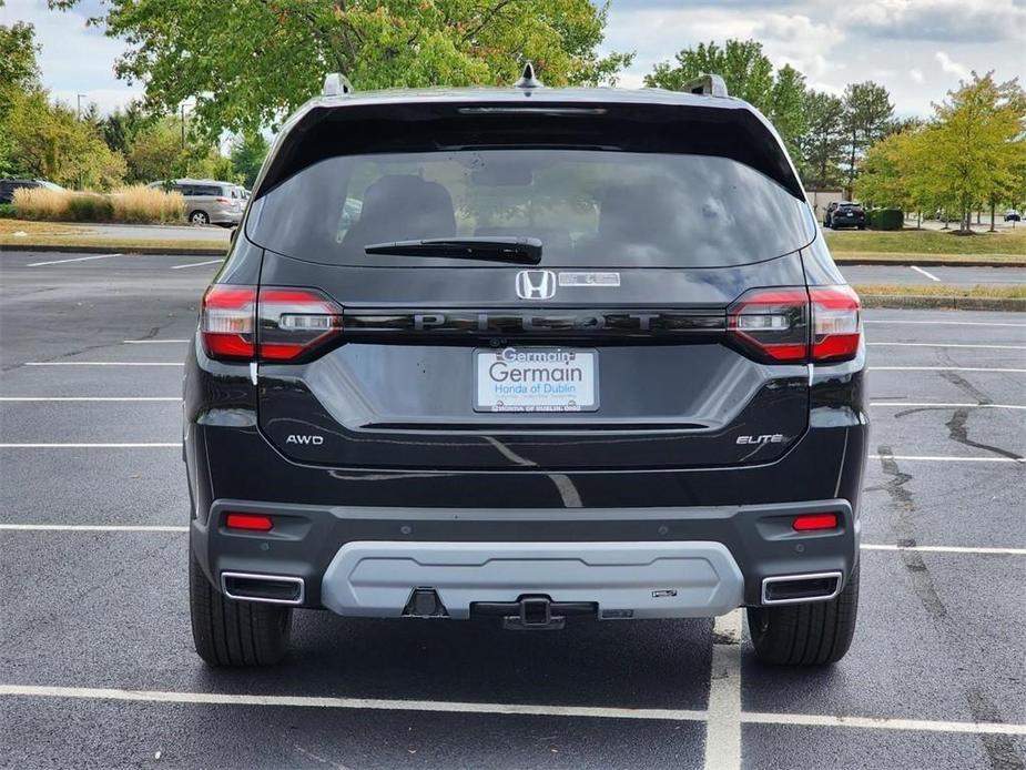 new 2025 Honda Pilot car, priced at $54,665