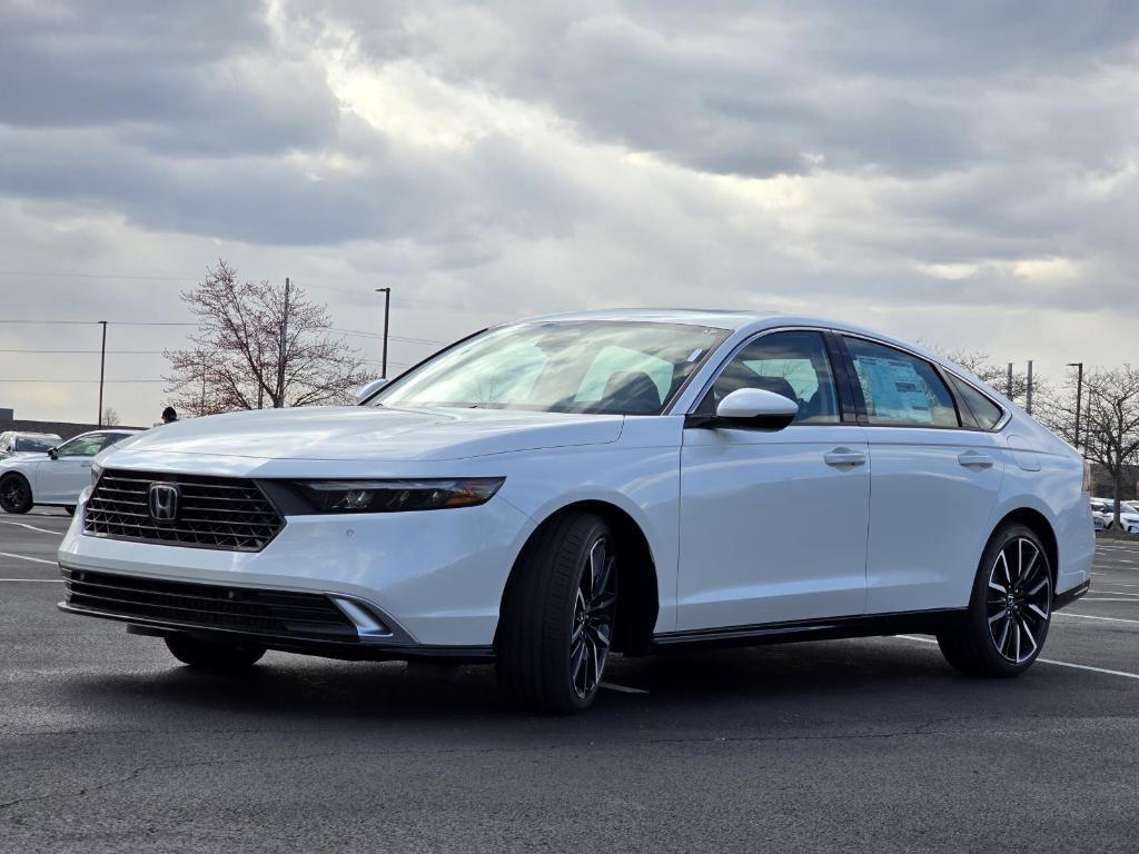 new 2025 Honda Accord Hybrid car, priced at $40,905