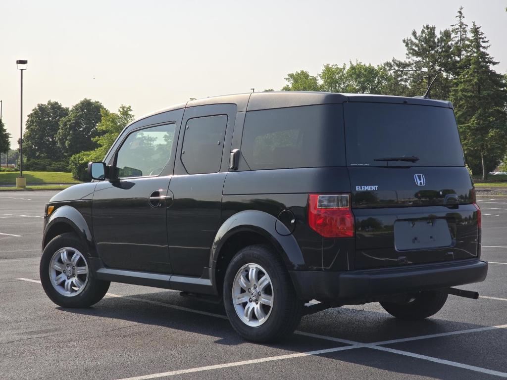 used 2006 Honda Element car, priced at $10,000