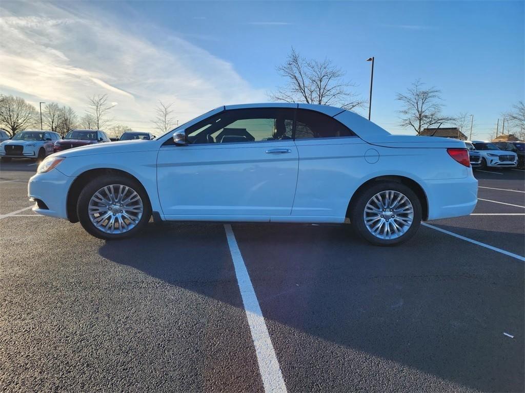 used 2012 Chrysler 200 car, priced at $5,997