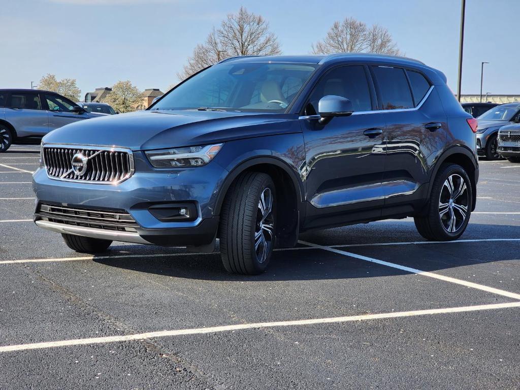 used 2022 Volvo XC40 car, priced at $27,887