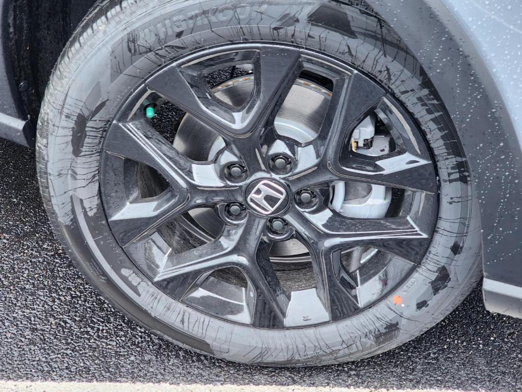 new 2025 Honda HR-V car, priced at $30,850