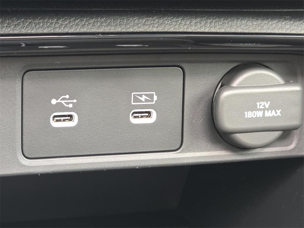 new 2026 Honda CR-V Hybrid car, priced at $40,605