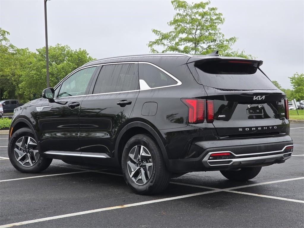 used 2022 Kia Sorento Hybrid car, priced at $29,597