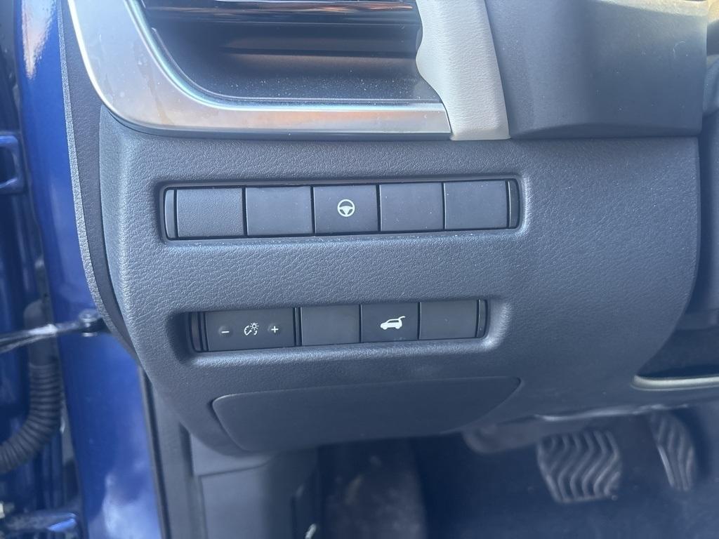 used 2022 Nissan Rogue car, priced at $19,997