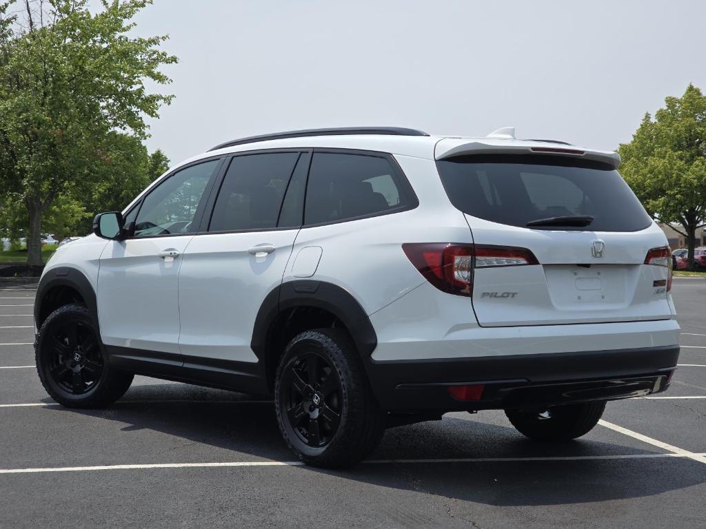 used 2022 Honda Pilot car, priced at $35,000
