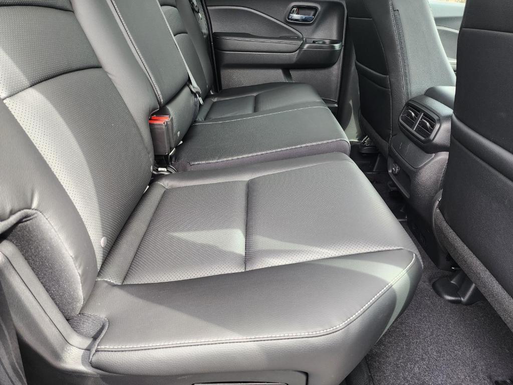new 2025 Honda Ridgeline car, priced at $45,135