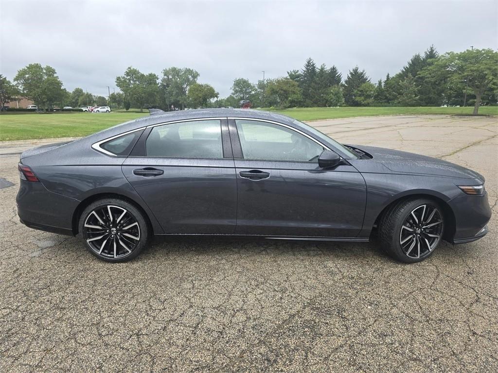 new 2025 Honda Accord Hybrid car, priced at $40,450