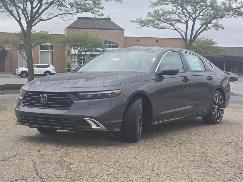 new 2025 Honda Accord Hybrid car, priced at $40,450