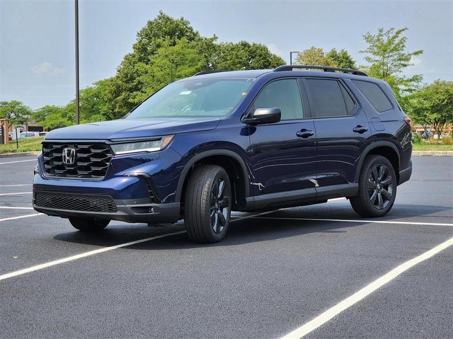 new 2025 Honda Pilot car, priced at $43,395