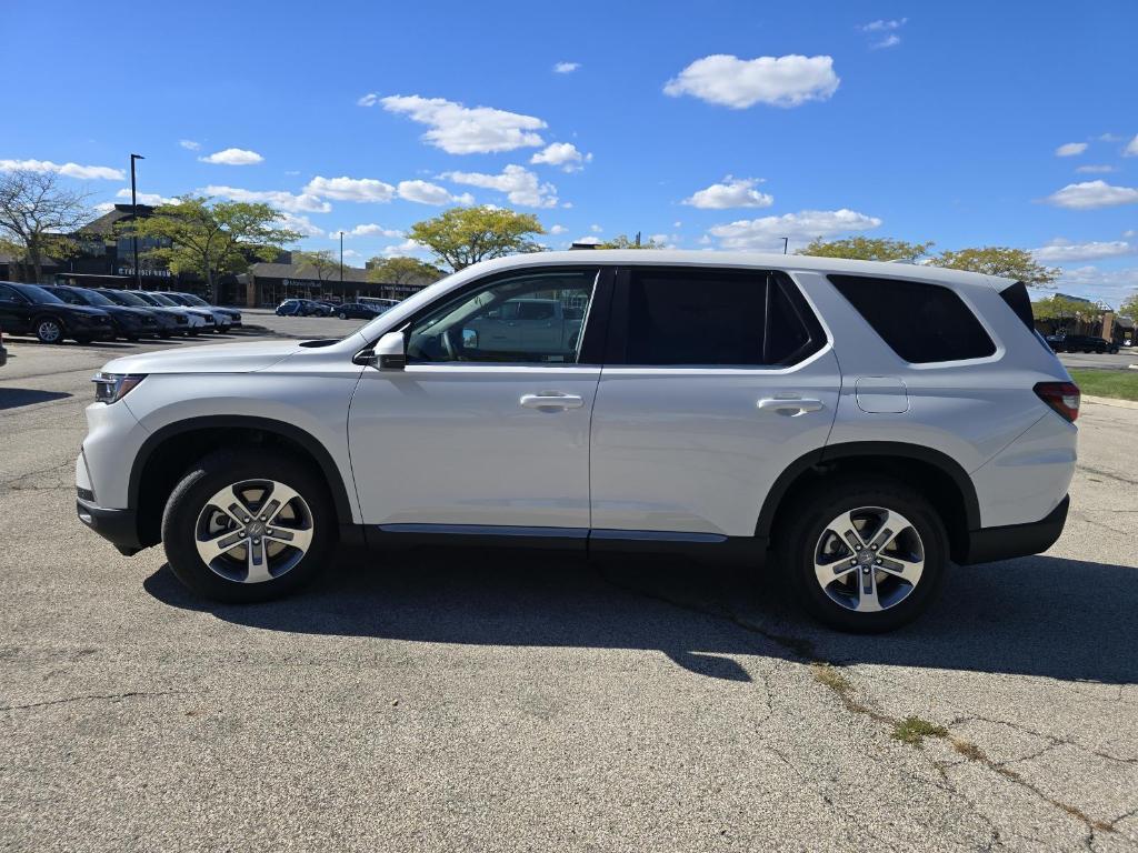 new 2025 Honda Pilot car, priced at $48,180