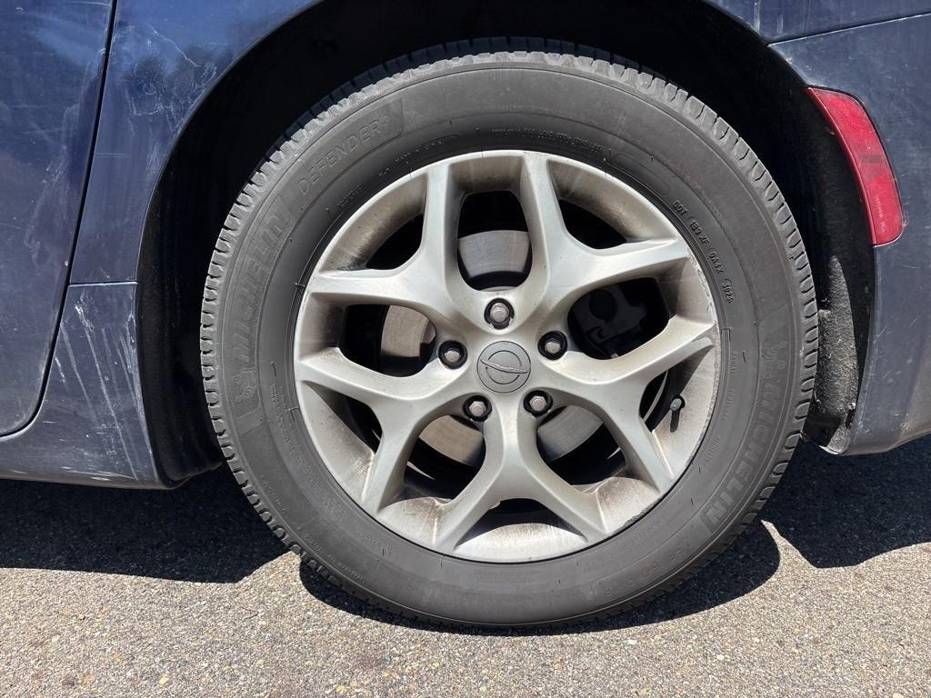 used 2018 Chrysler Pacifica car, priced at $14,727