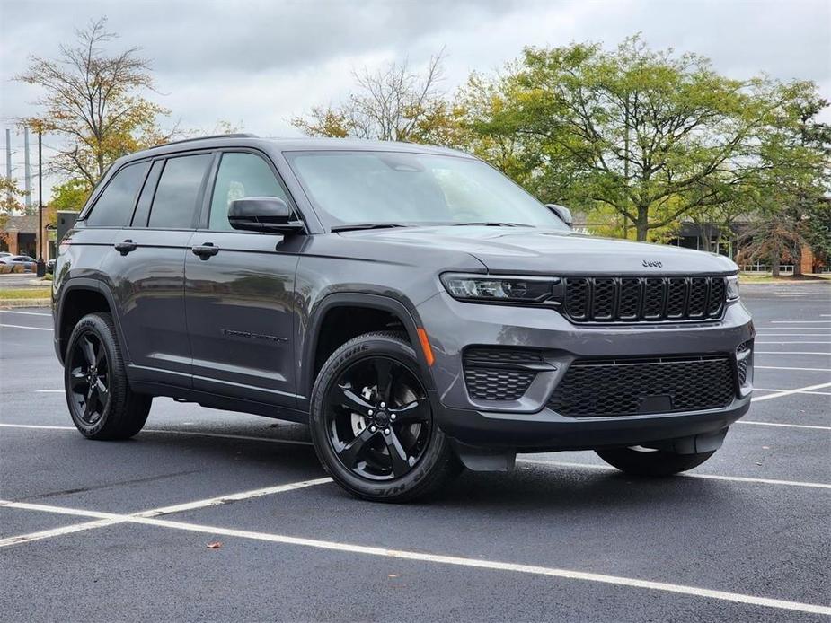 used 2023 Jeep Grand Cherokee car, priced at $35,337