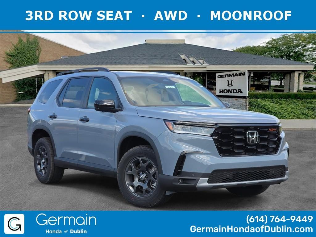 new 2025 Honda Pilot car, priced at $52,090