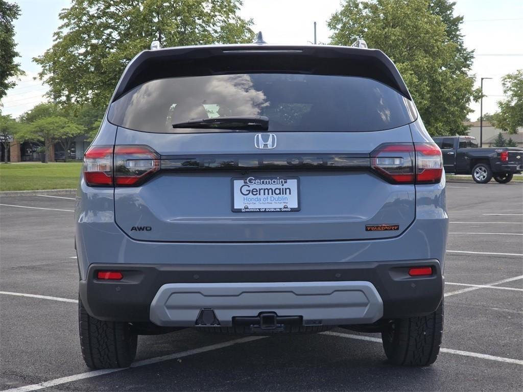 new 2025 Honda Pilot car, priced at $52,090