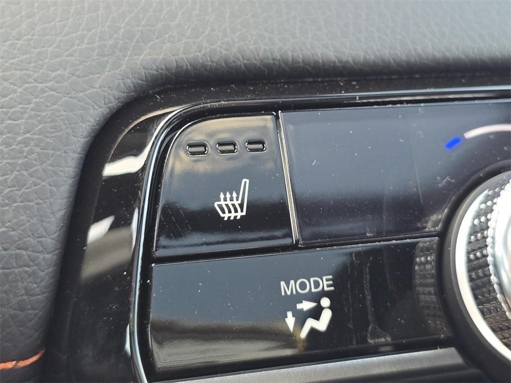new 2025 Honda Pilot car, priced at $52,090