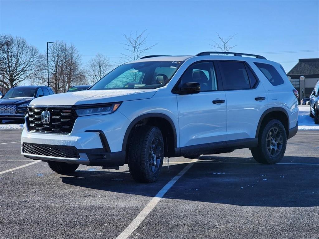 new 2025 Honda Pilot car, priced at $51,250