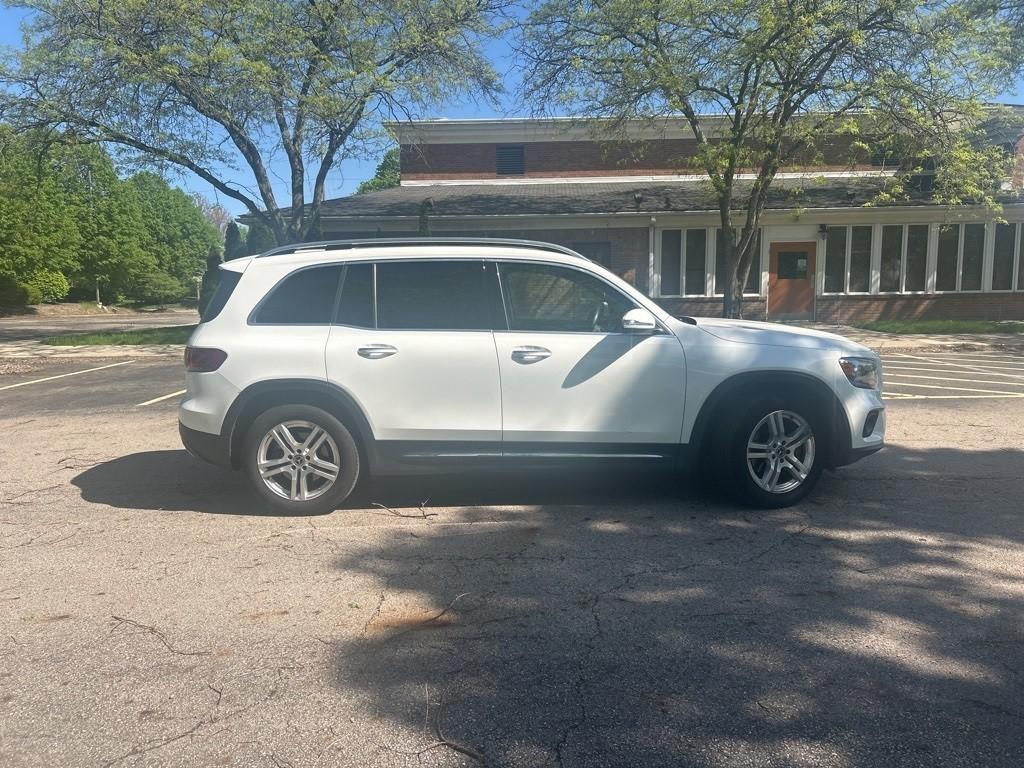 used 2021 Mercedes-Benz GLB 250 car, priced at $28,200