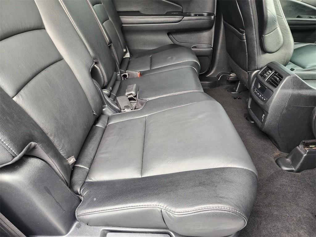 used 2022 Honda Pilot car, priced at $31,557