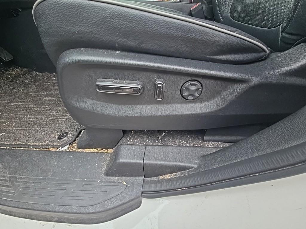 used 2023 Honda Odyssey car, priced at $43,997