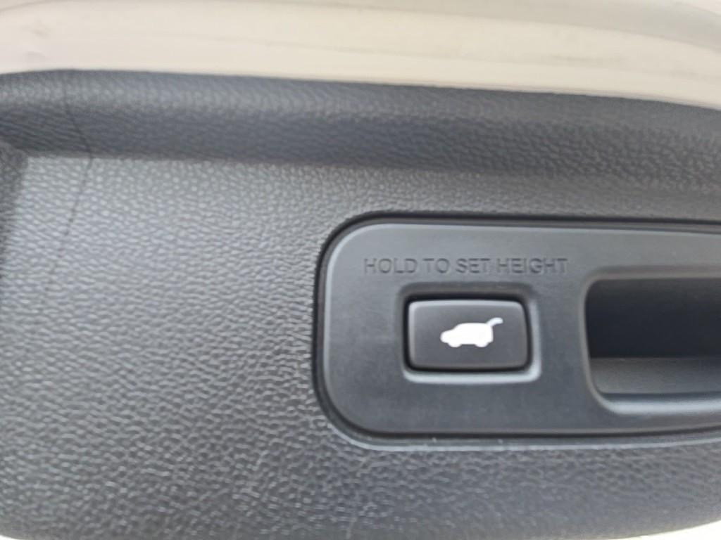 used 2023 Honda Odyssey car, priced at $43,997