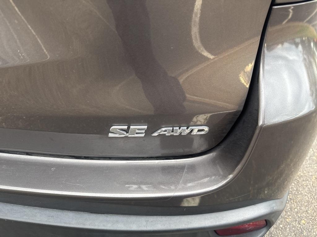 used 2018 Toyota Highlander car, priced at $23,225