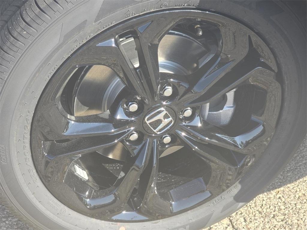 new 2025 Honda Accord car, priced at $31,960