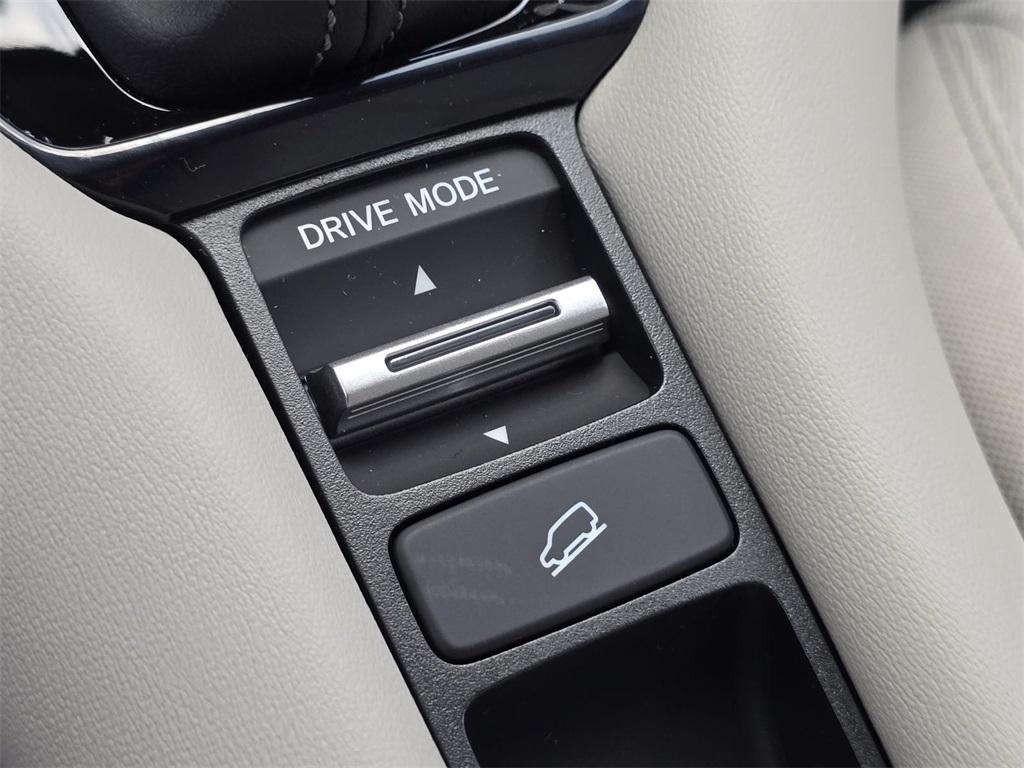 new 2026 Honda HR-V car, priced at $29,095