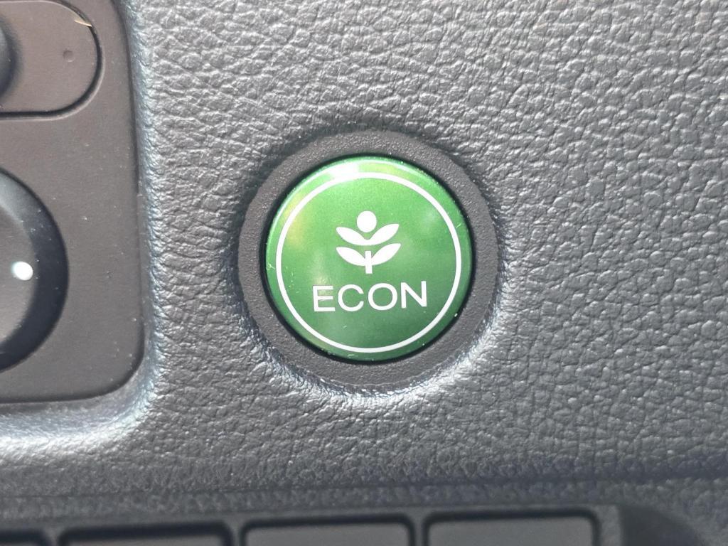 used 2022 Honda Pilot car, priced at $34,337