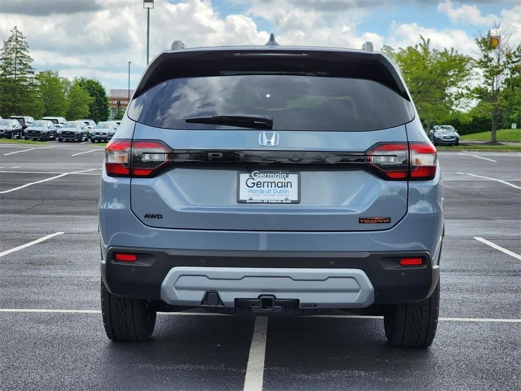 new 2025 Honda Pilot car, priced at $52,090