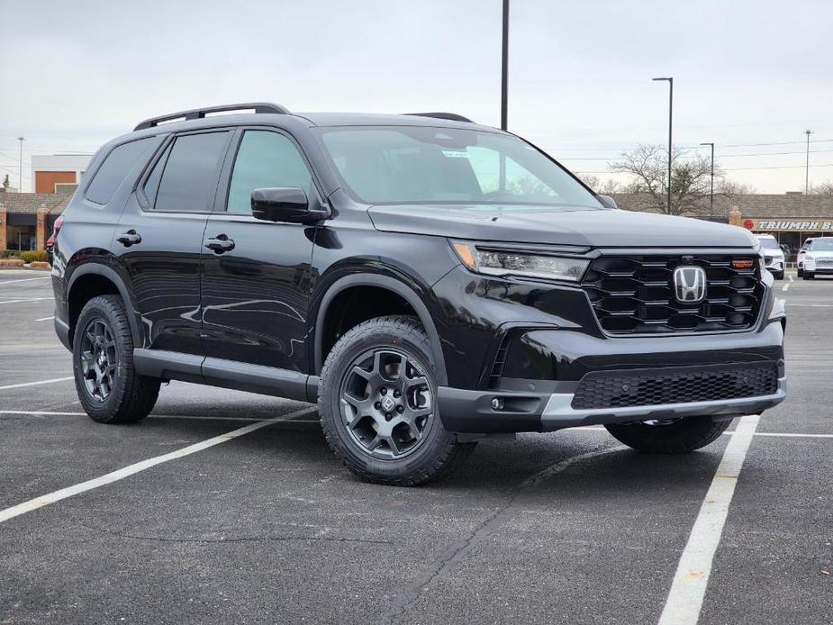 new 2025 Honda Pilot car, priced at $50,795