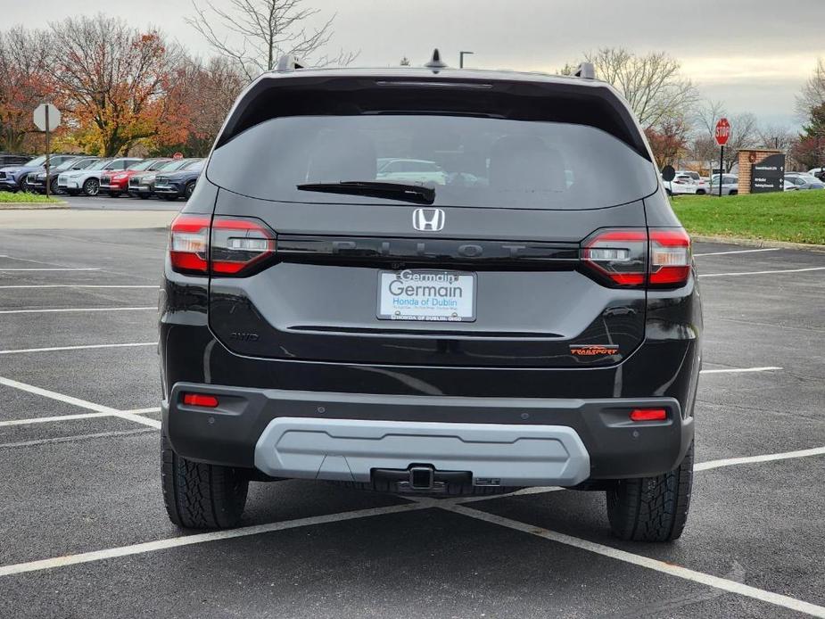 new 2025 Honda Pilot car, priced at $50,795