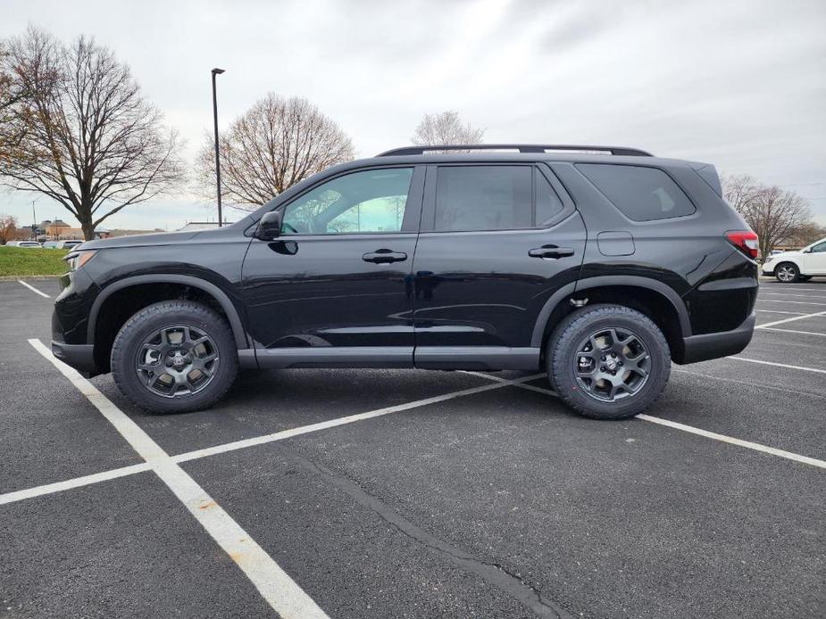 new 2025 Honda Pilot car, priced at $50,795