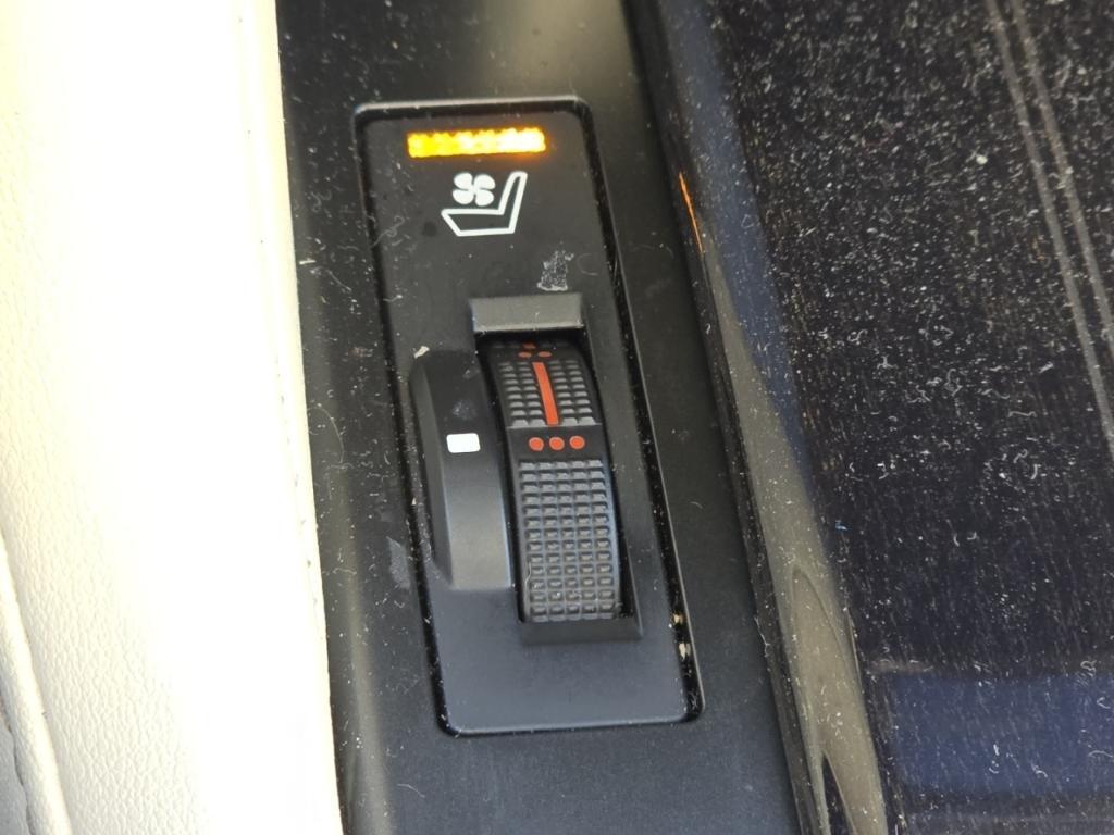 used 2022 Lexus GX 460 car, priced at $51,497