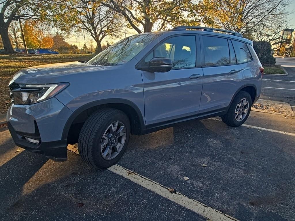 used 2022 Honda Passport car, priced at $32,727