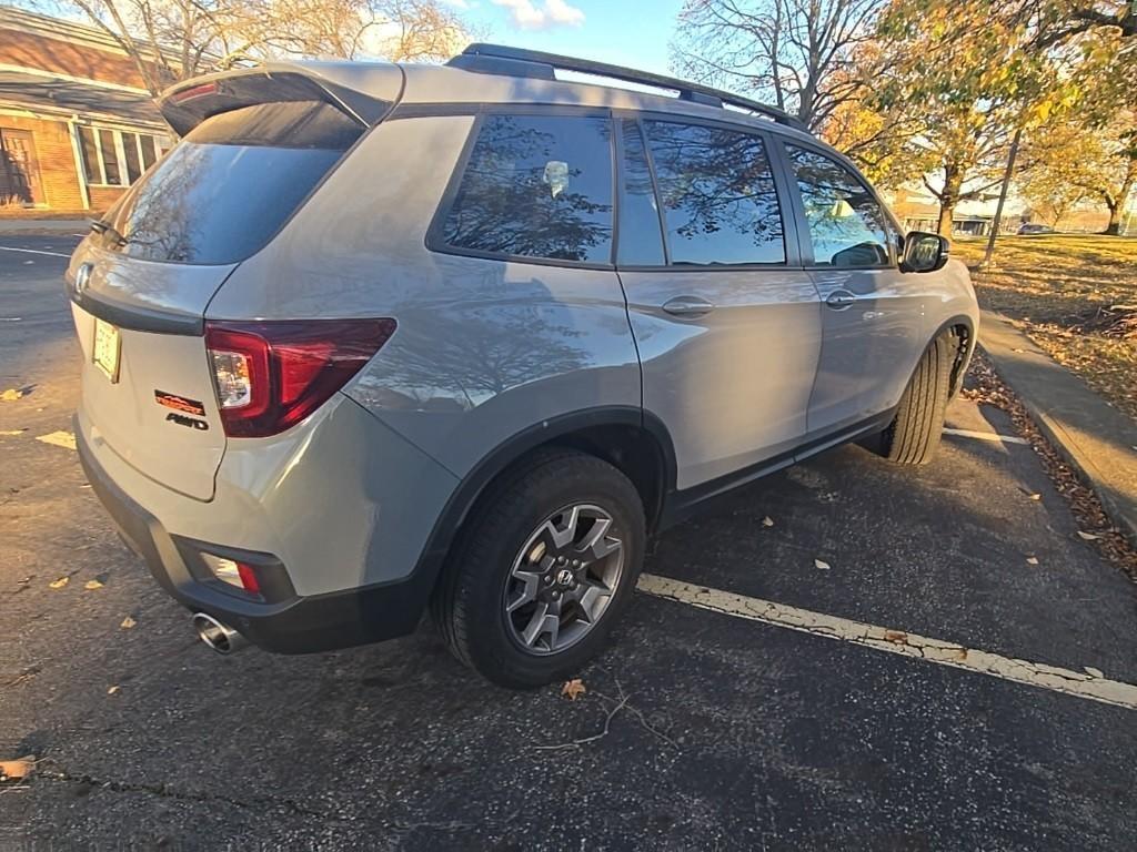 used 2022 Honda Passport car, priced at $32,727