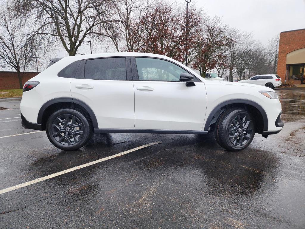 new 2025 Honda HR-V car, priced at $30,805