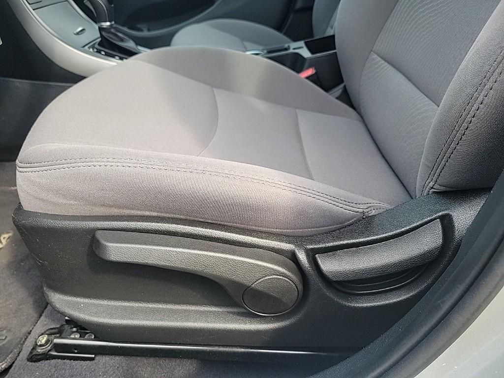 used 2015 Hyundai Elantra car, priced at $10,787