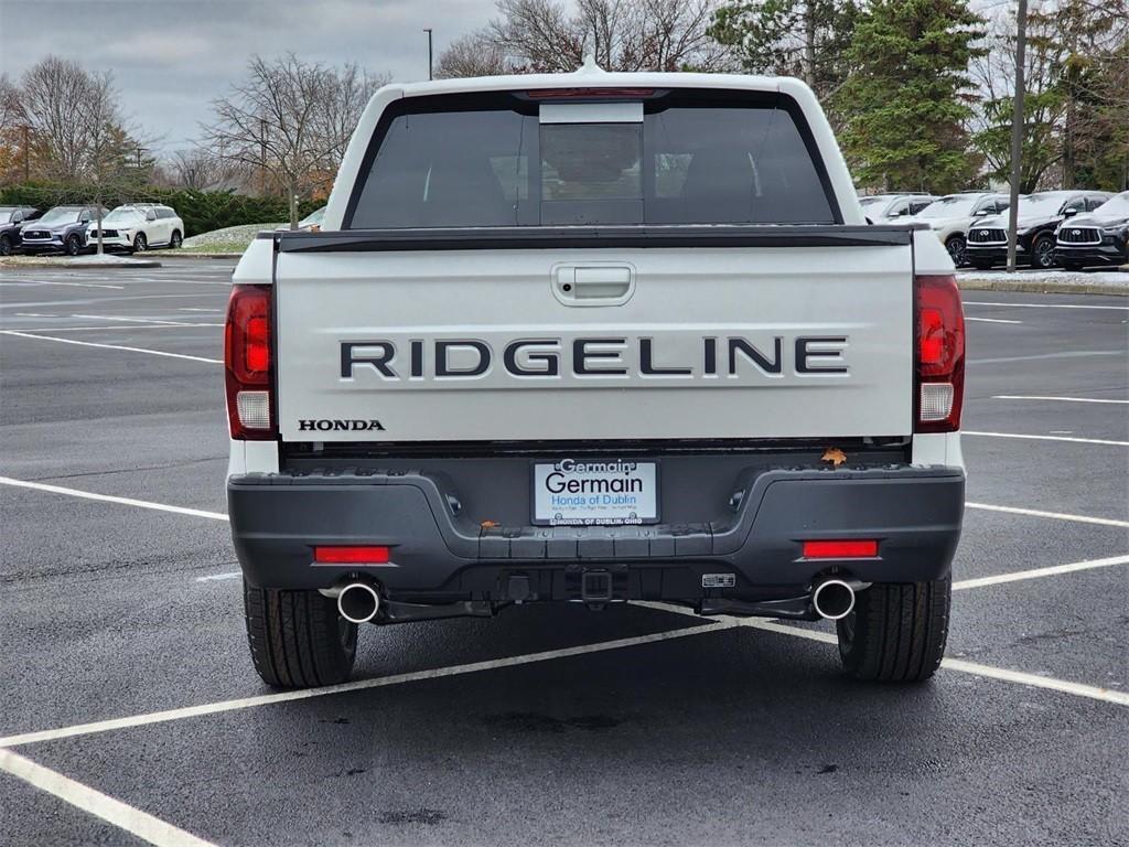 new 2025 Honda Ridgeline car, priced at $44,580