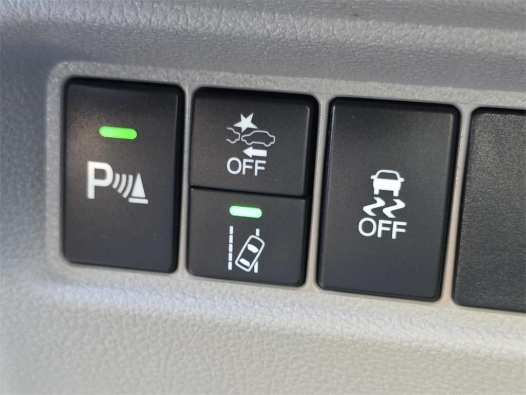 used 2019 Honda Pilot car, priced at $19,597