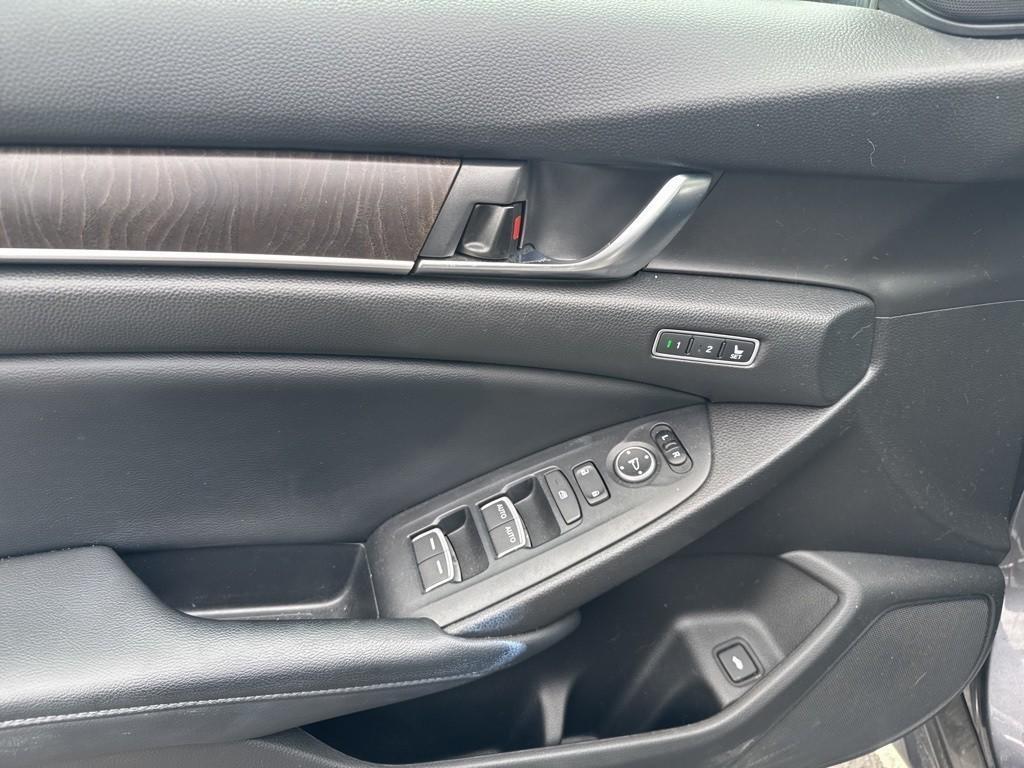 used 2018 Honda Accord car, priced at $21,757