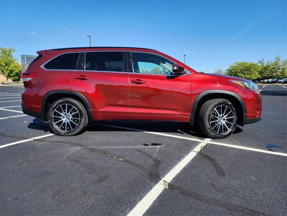 used 2017 Toyota Highlander car, priced at $16,637