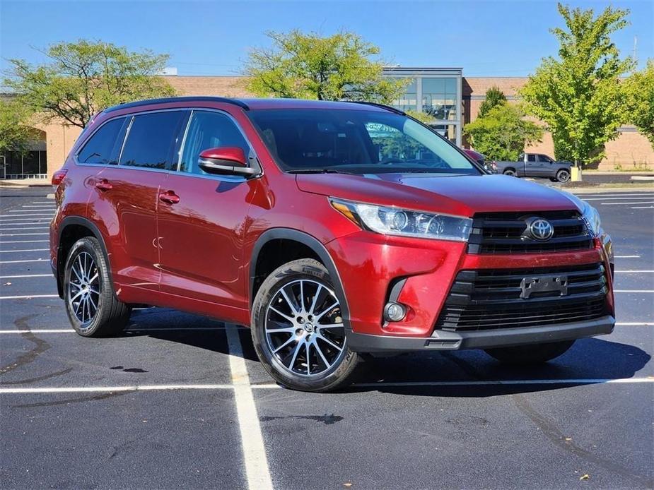 used 2017 Toyota Highlander car, priced at $16,637