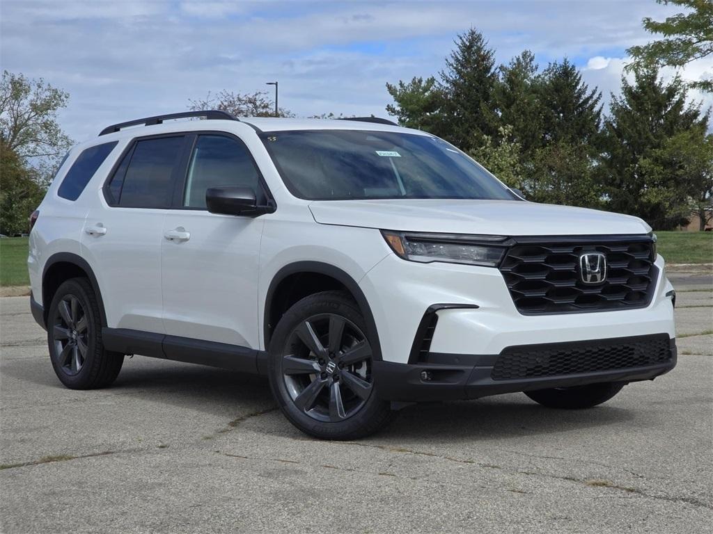 new 2025 Honda Pilot car, priced at $44,250