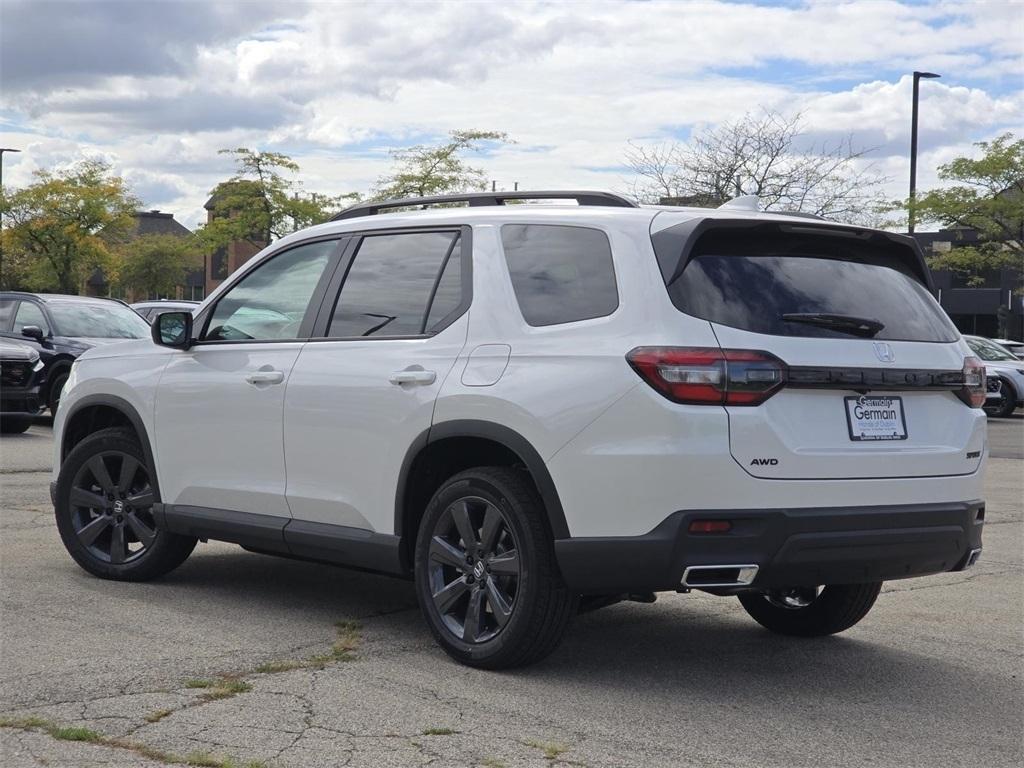 new 2025 Honda Pilot car, priced at $44,250