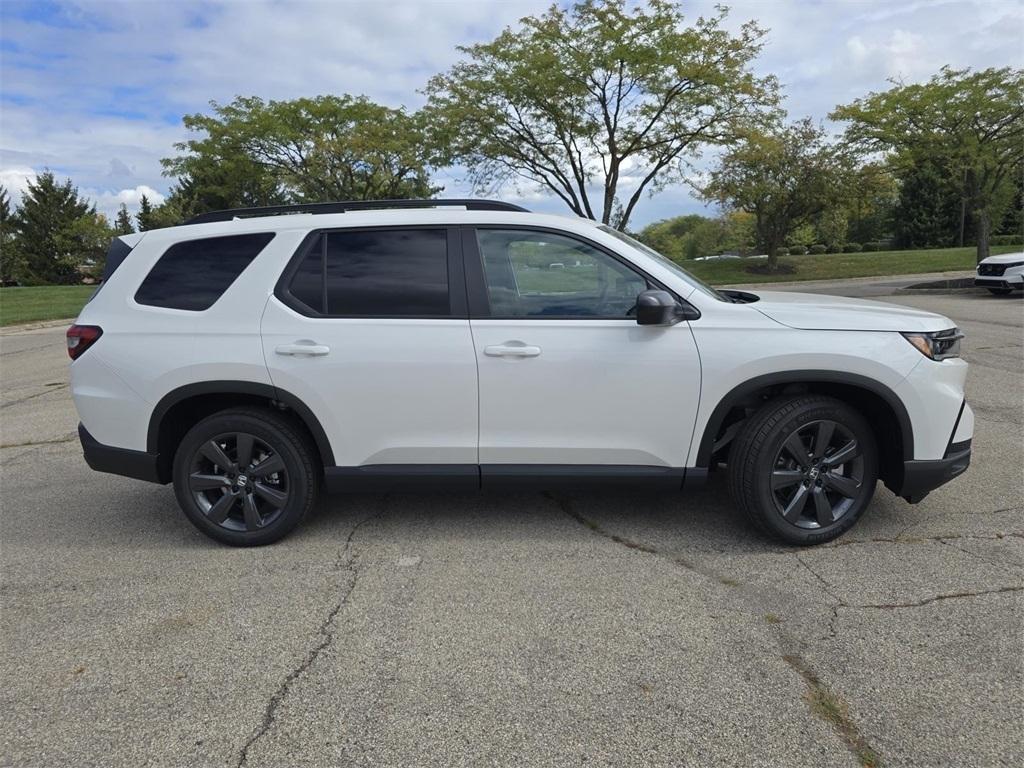 new 2025 Honda Pilot car, priced at $44,250