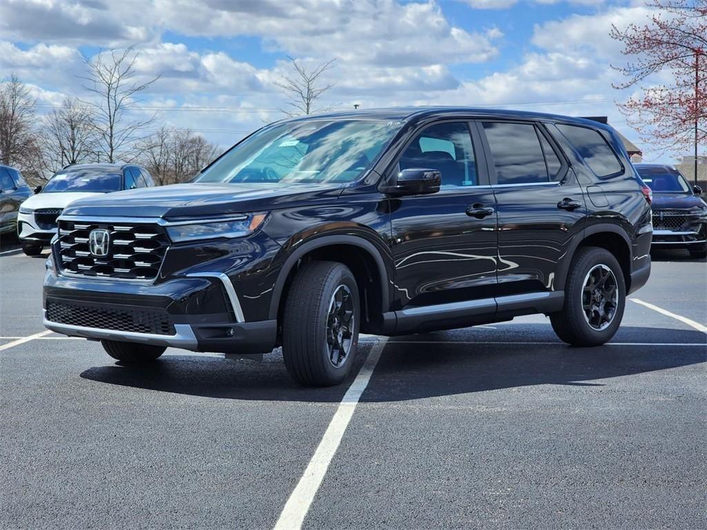 new 2025 Honda Pilot car, priced at $48,950
