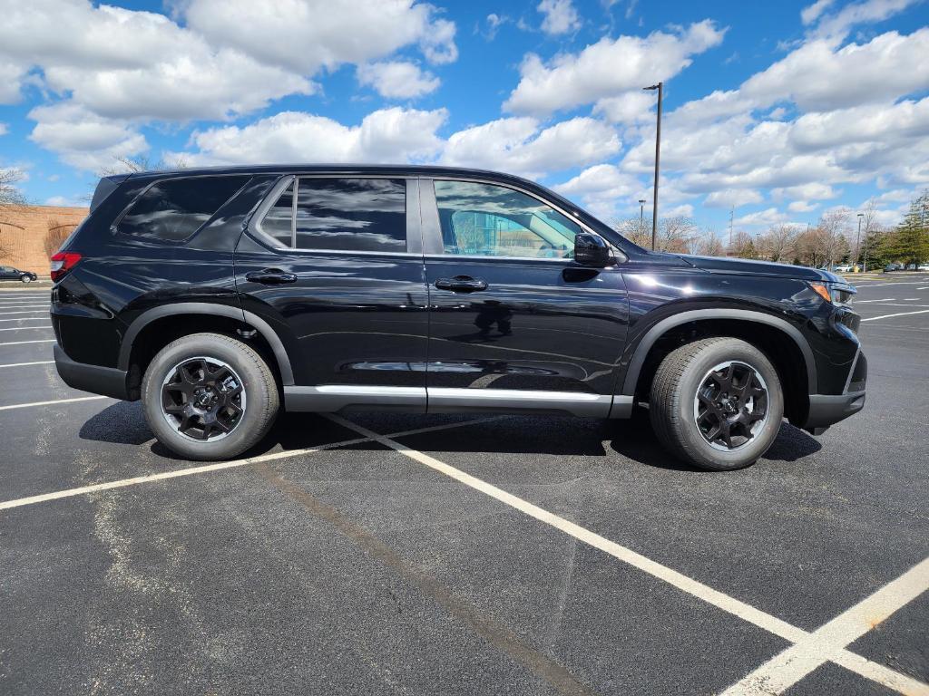 new 2025 Honda Pilot car, priced at $48,950